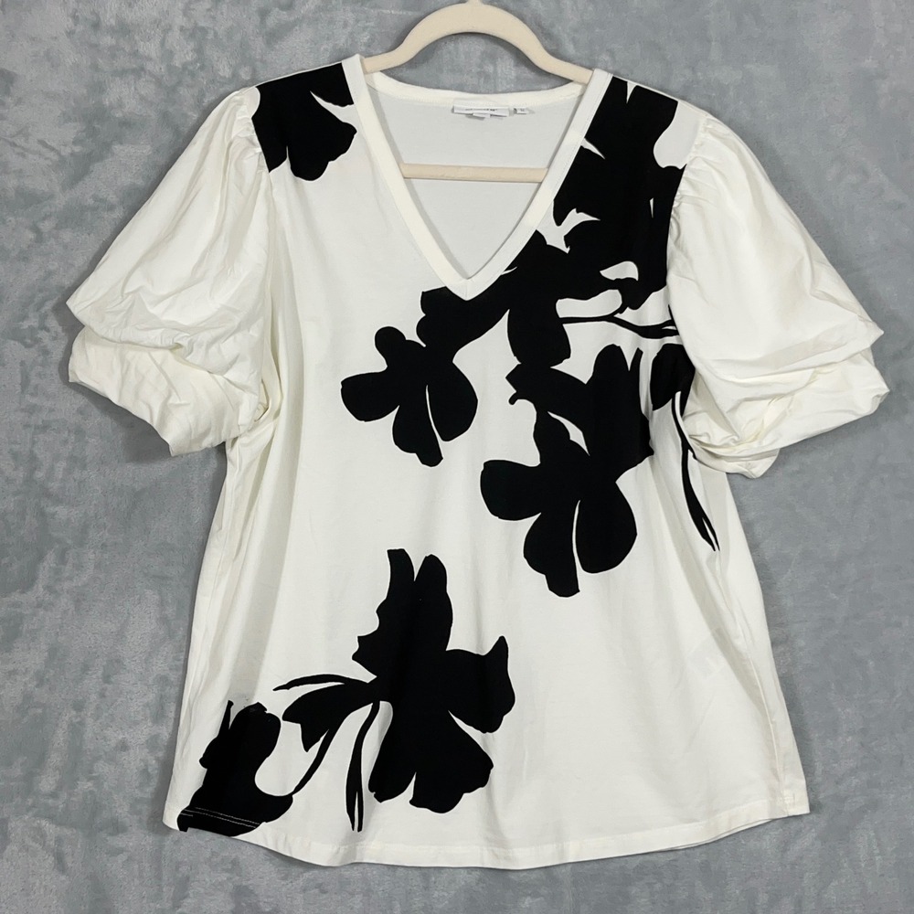 Chico's Women Top XL White Black Floral Puff Sleeve V-Neck Cotton Stretch Artsy